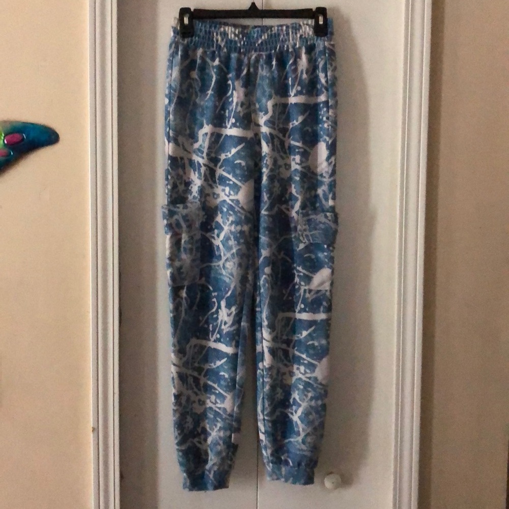 “Body by us” pants